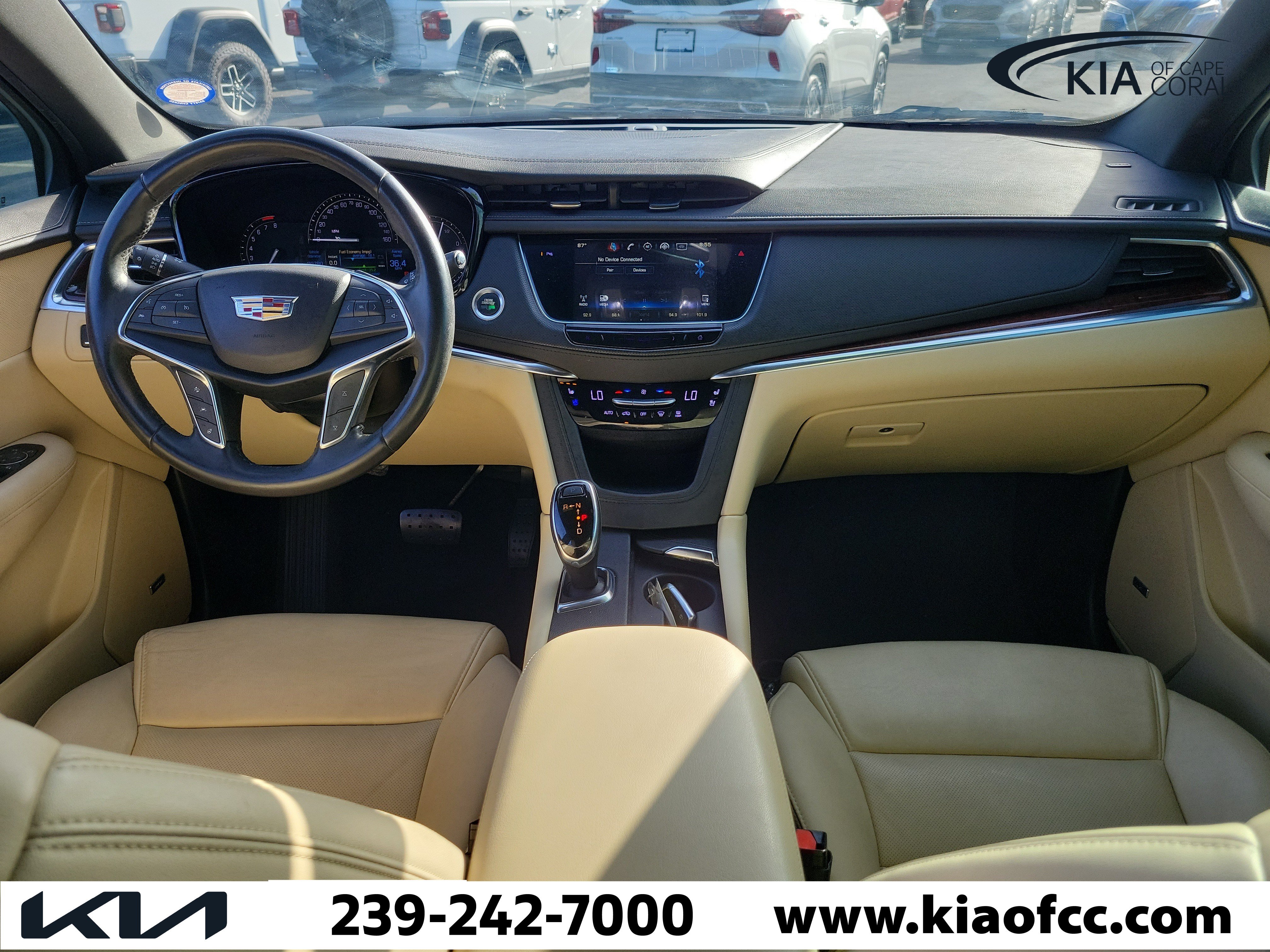 Used 2019 Cadillac XT5 Premium Luxury FWD image 16