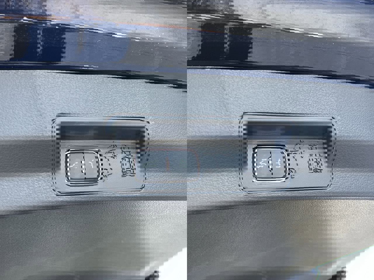 New 2026 Ford Explorer Active image 21