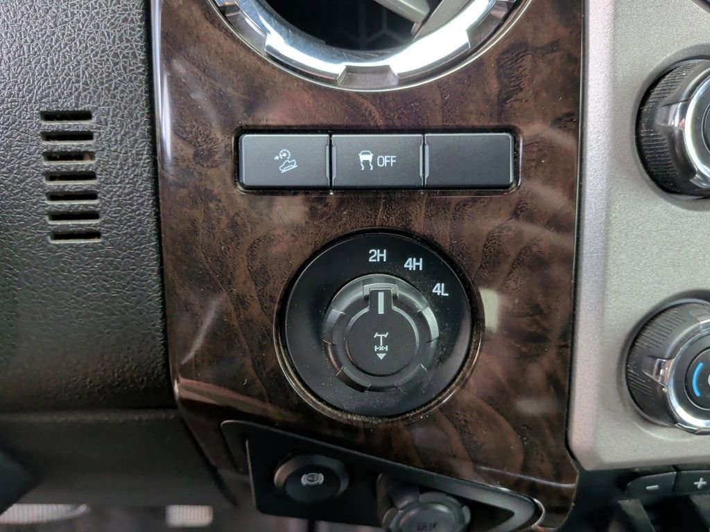 Used 2015 Ford F250 Platinum w/ FX4 Off-Road Package image 27