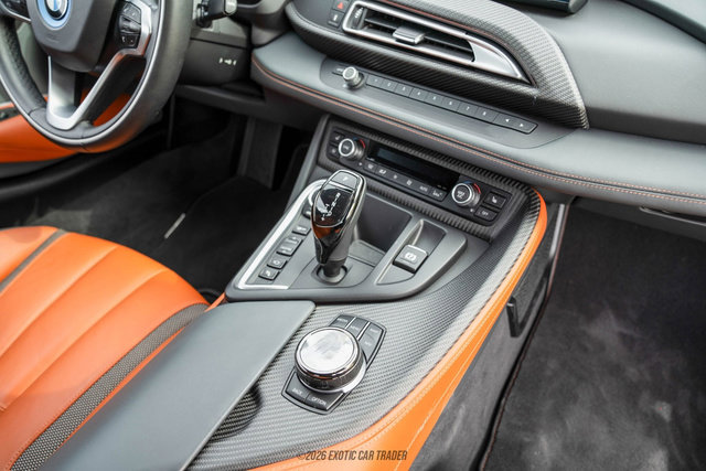 Used 2019 BMW i8 Coupe AWD/4WD image 96