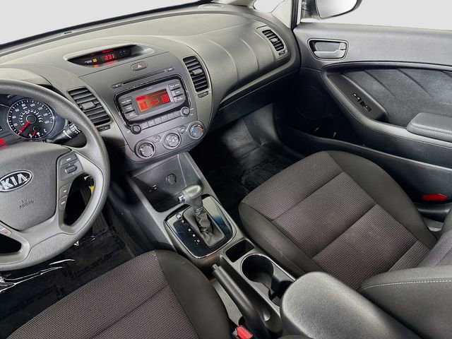 Used 2017 Kia Forte LX image 19