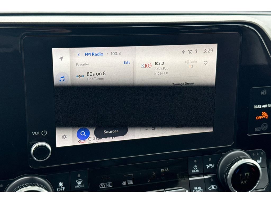 Used 2024 Toyota Highlander XLE image 21