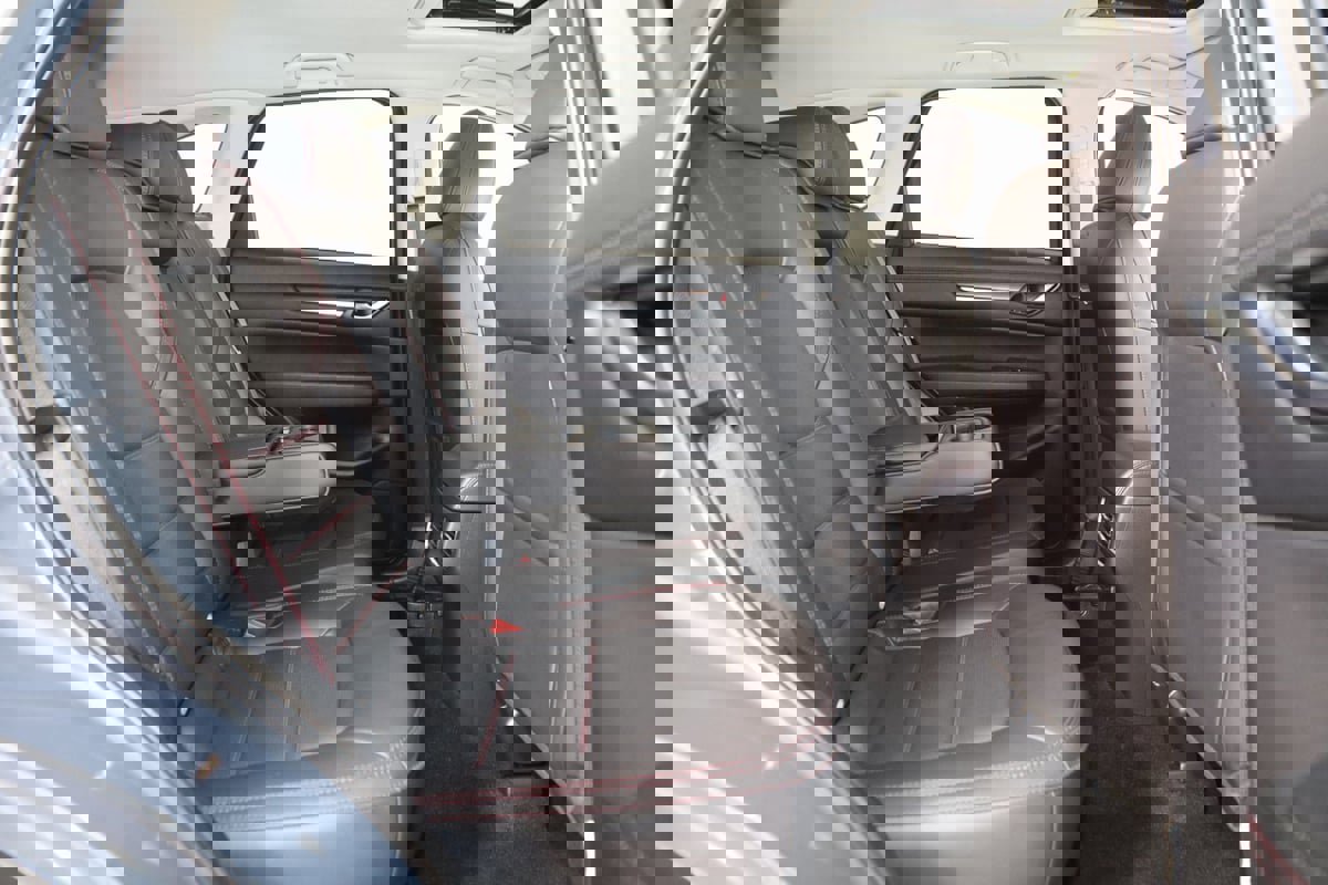 Used 2025 MAZDA CX-5 Carbon Edition image 15