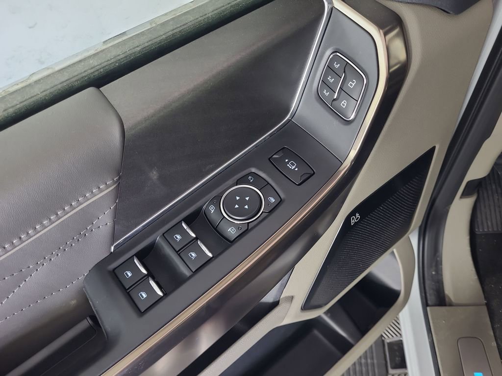 New 2026 Ford F350 Platinum w/ Platinum Plus Package image 19