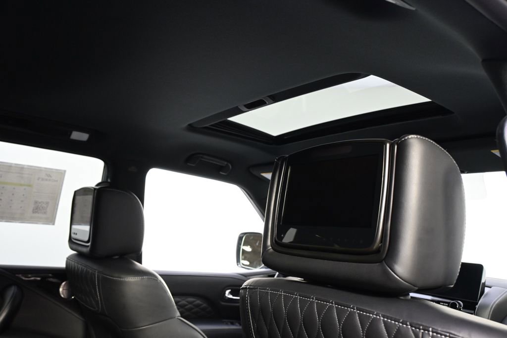 Used 2024 INFINITI QX80 Luxe image 17