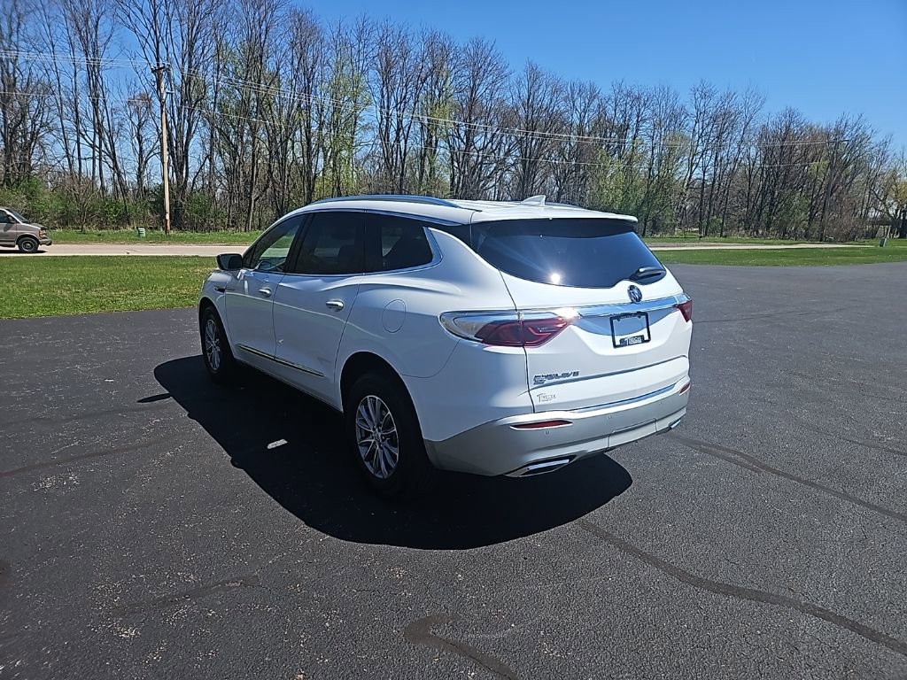 Used 2024 Buick Enclave Premium AWD/4WD image 5