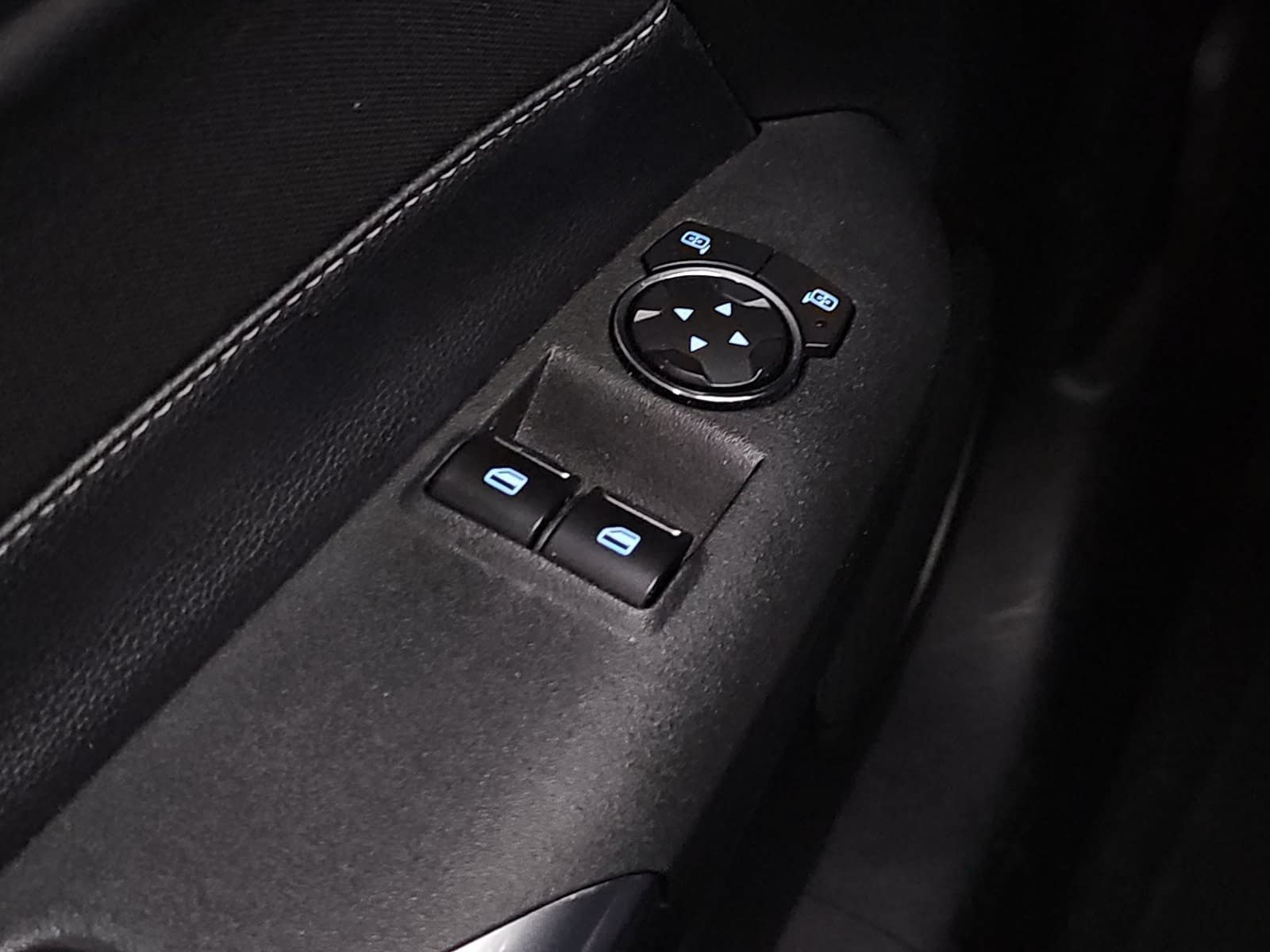 Used 2019 Ford Mustang Coupe RWD image 24