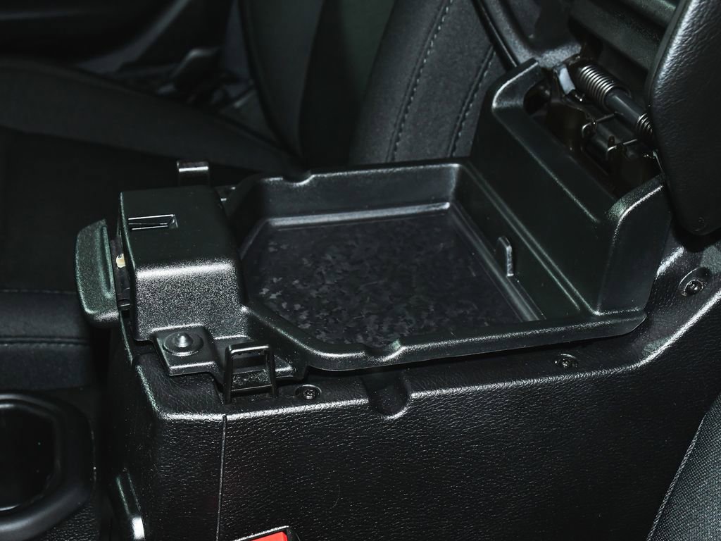 Used 2019 Jeep Wrangler Unlimited Sport S image 32