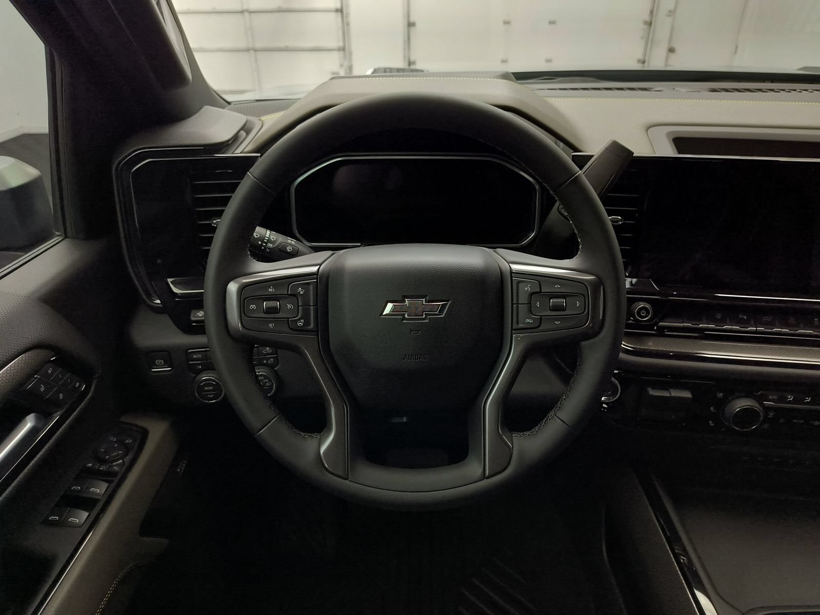 New 2026 Chevrolet Silverado 2500 ZR2 w/ ZR2 Bison Edition AWD/4WD image 24