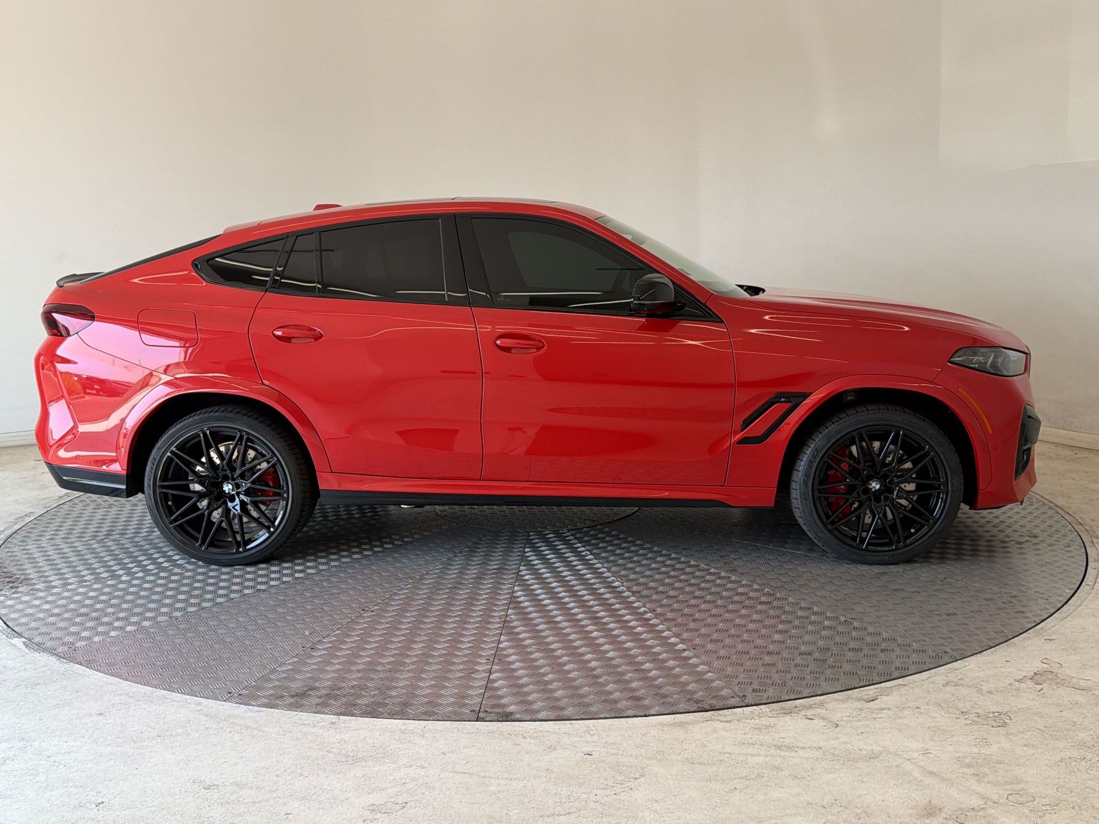 Used 2024 BMW X6 M Competition w/ Executive Package AWD/4WD image 8
