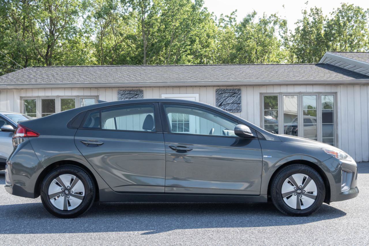 Used 2020 Hyundai Ioniq Blue FWD image 10