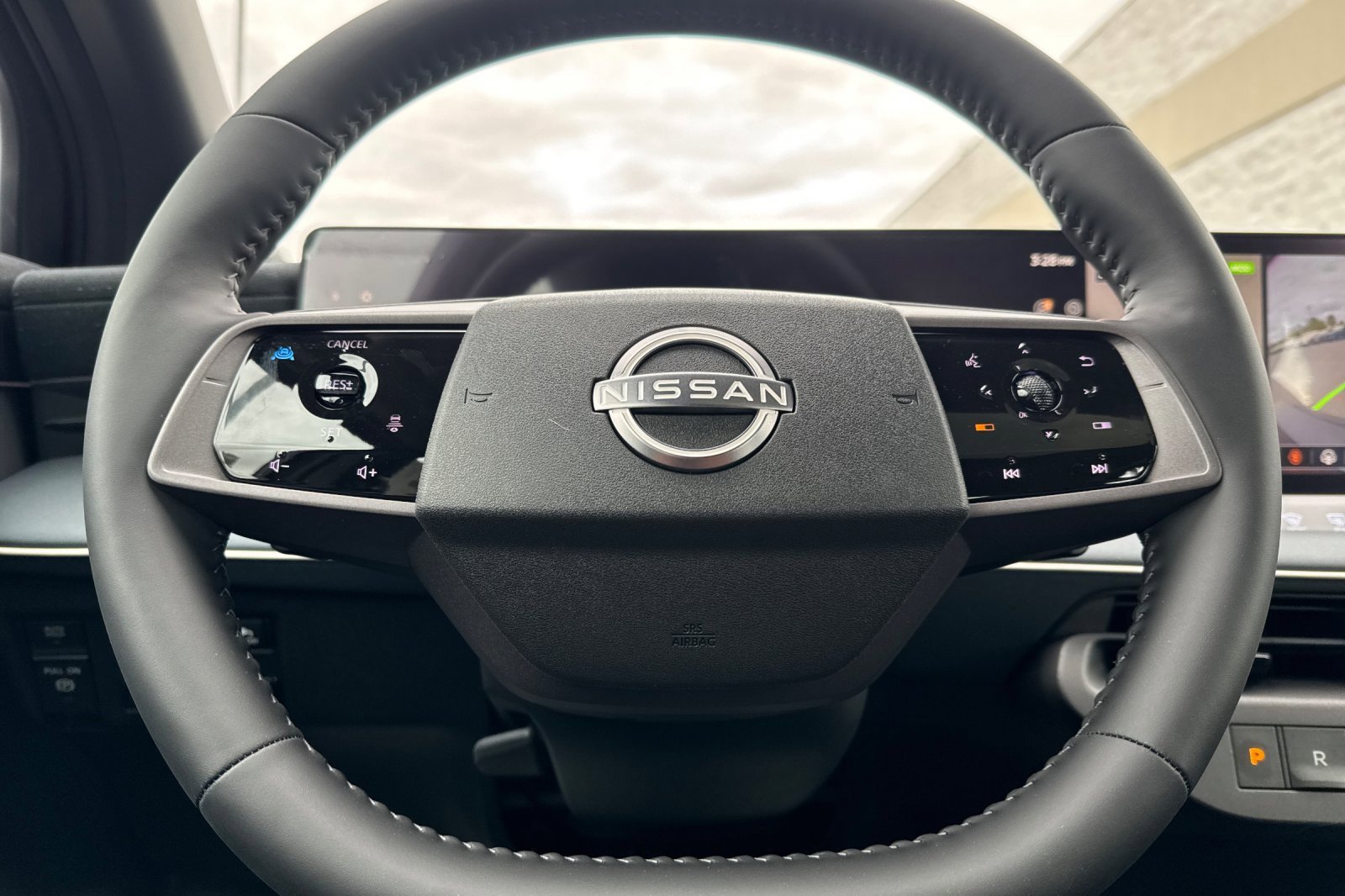 New 2026 Nissan Leaf Platinum+ w/ Cargo Package (Platinum+) image 21