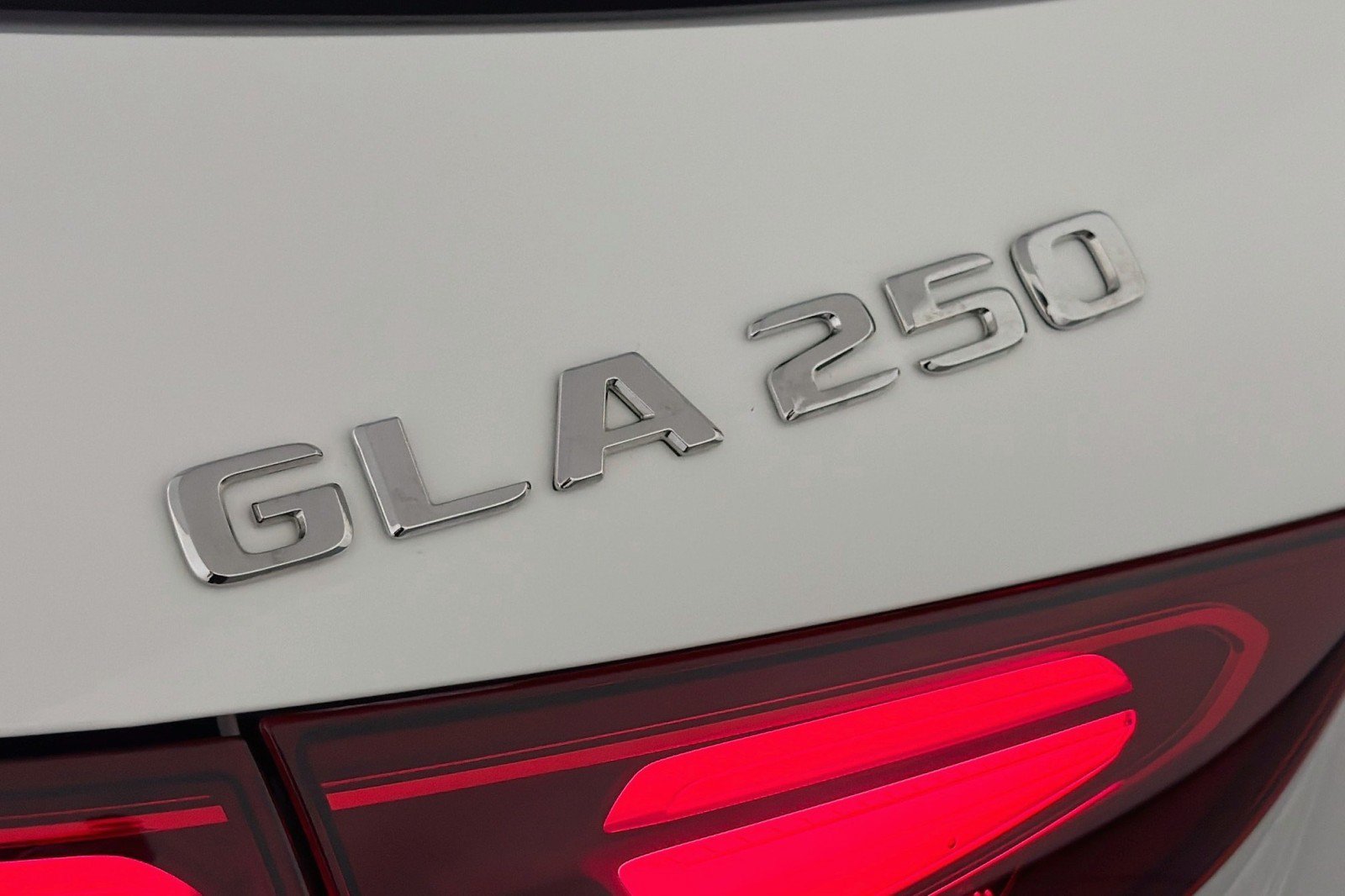 New 2026 Mercedes-Benz GLA 250 image 4