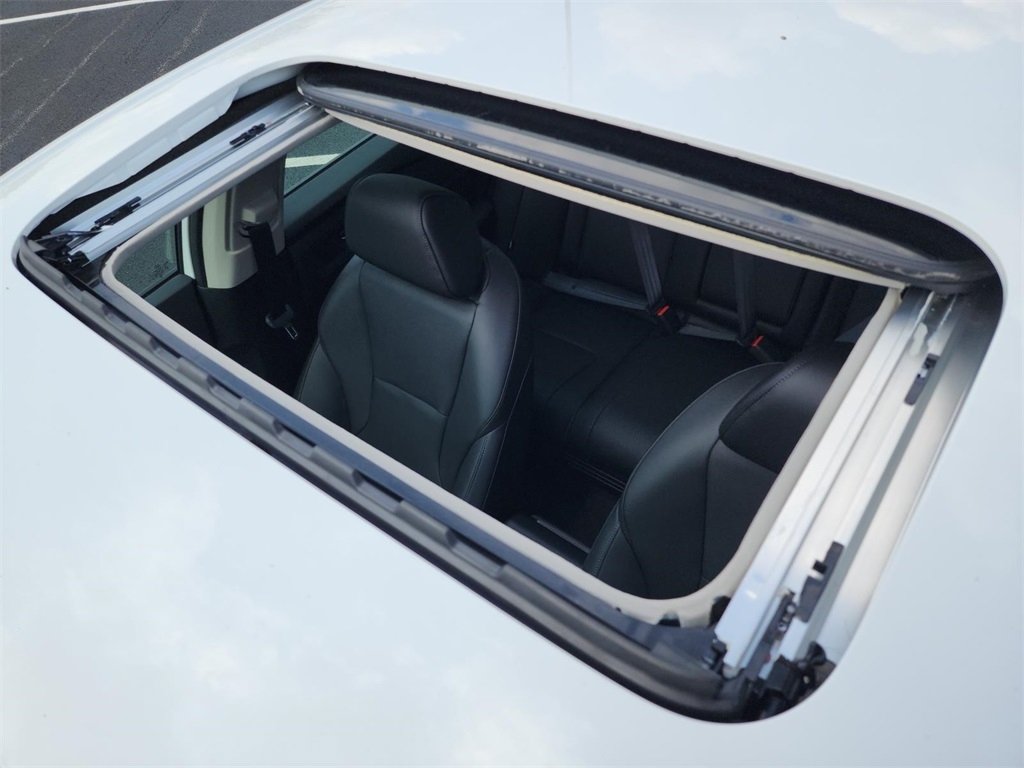 Used 2025 Honda Accord Touring image 5