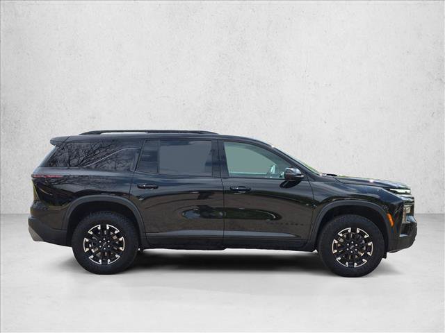 Used 2025 Chevrolet Traverse Z71 w/ Driver Confidence Package AWD/4WD image 4