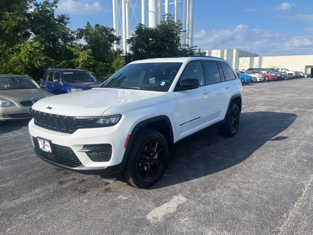 New 2025 Jeep Grand Cherokee Altitude