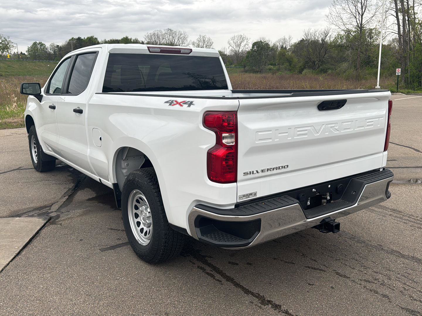 Used 2024 Chevrolet Silverado 1500 W/T w/ WT Value Package AWD/4WD image 3