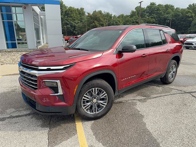Certified 2025 Chevrolet Traverse LT w/ Driver Confidence Package