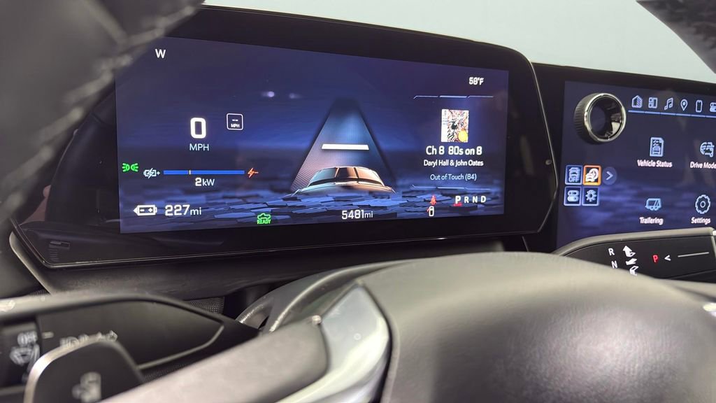 Certified 2025 Chevrolet Silverado EV LT image 21