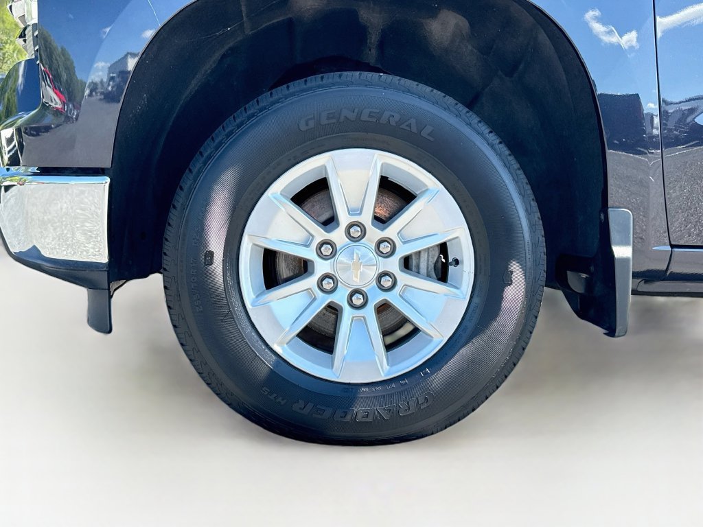 Used 2023 Chevrolet Silverado 1500 LT AWD/4WD image 34
