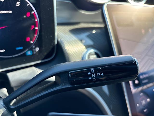 Used 2024 Mercedes-Benz GLC 300 4MATIC image 23