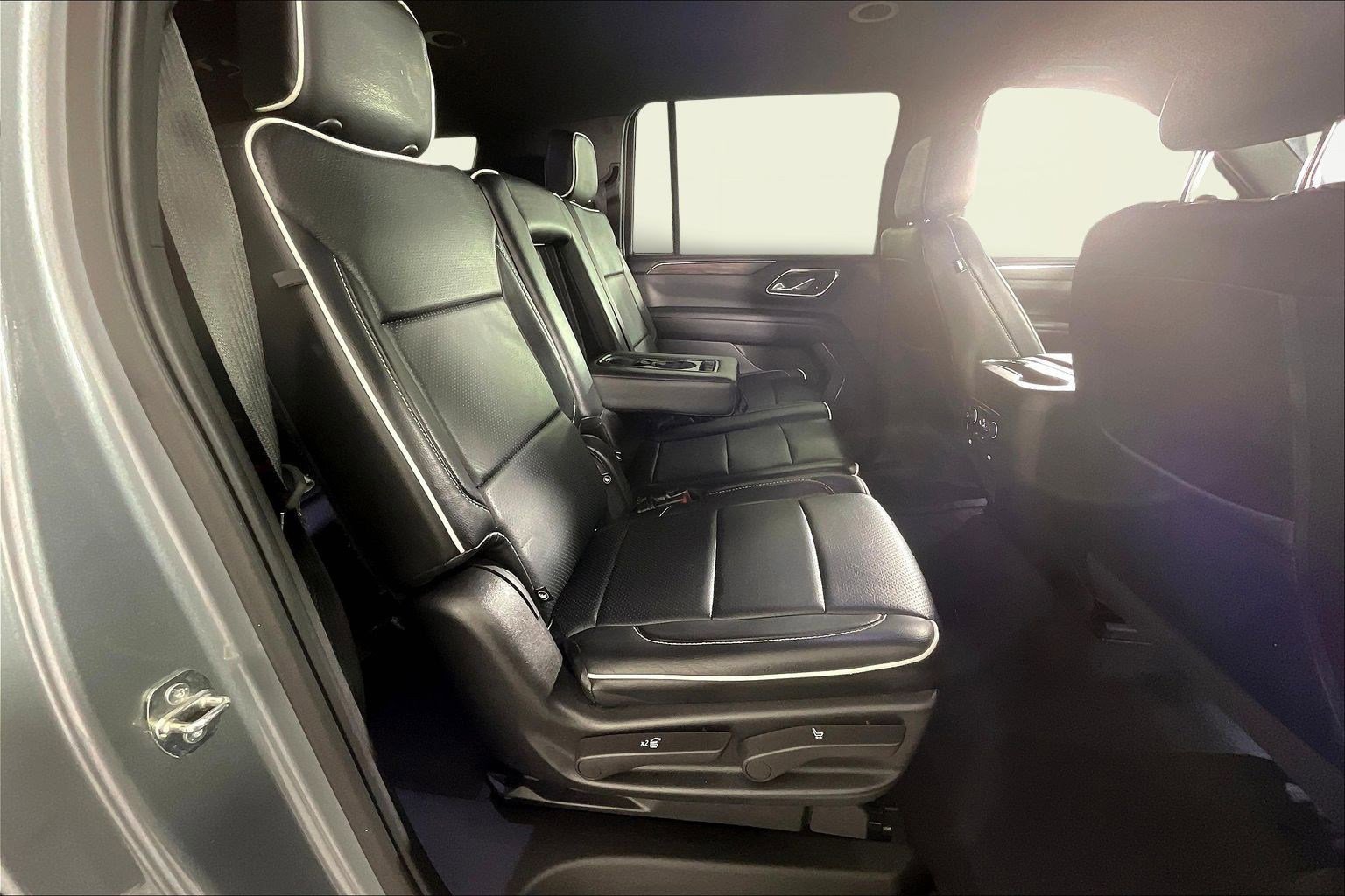 Used 2023 Chevrolet Suburban LS image 26