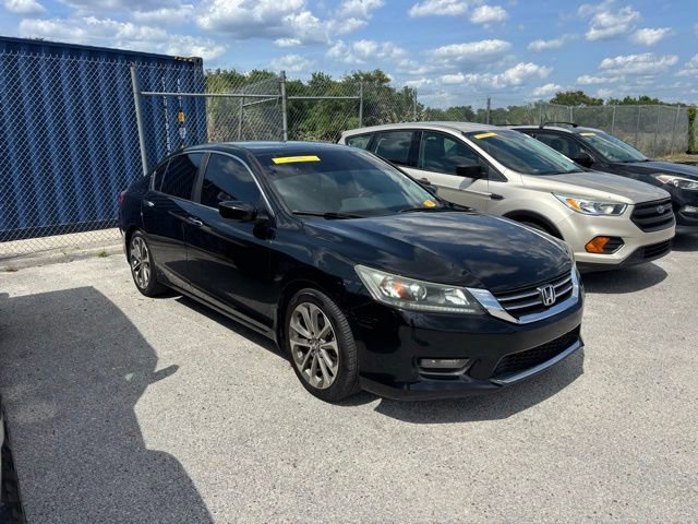 Used 2015 Honda Accord Sport image 2