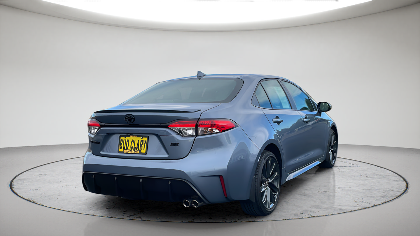 Certified 2025 Toyota Corolla SE w/ Convenience Package FWD image 5