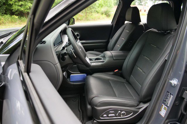 Used 2026 Hyundai Palisade Calligraphy AWD/4WD image 3