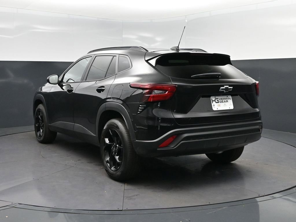 New 2026 Chevrolet Trax LT w/ Driver Confidence Package FWD image 5