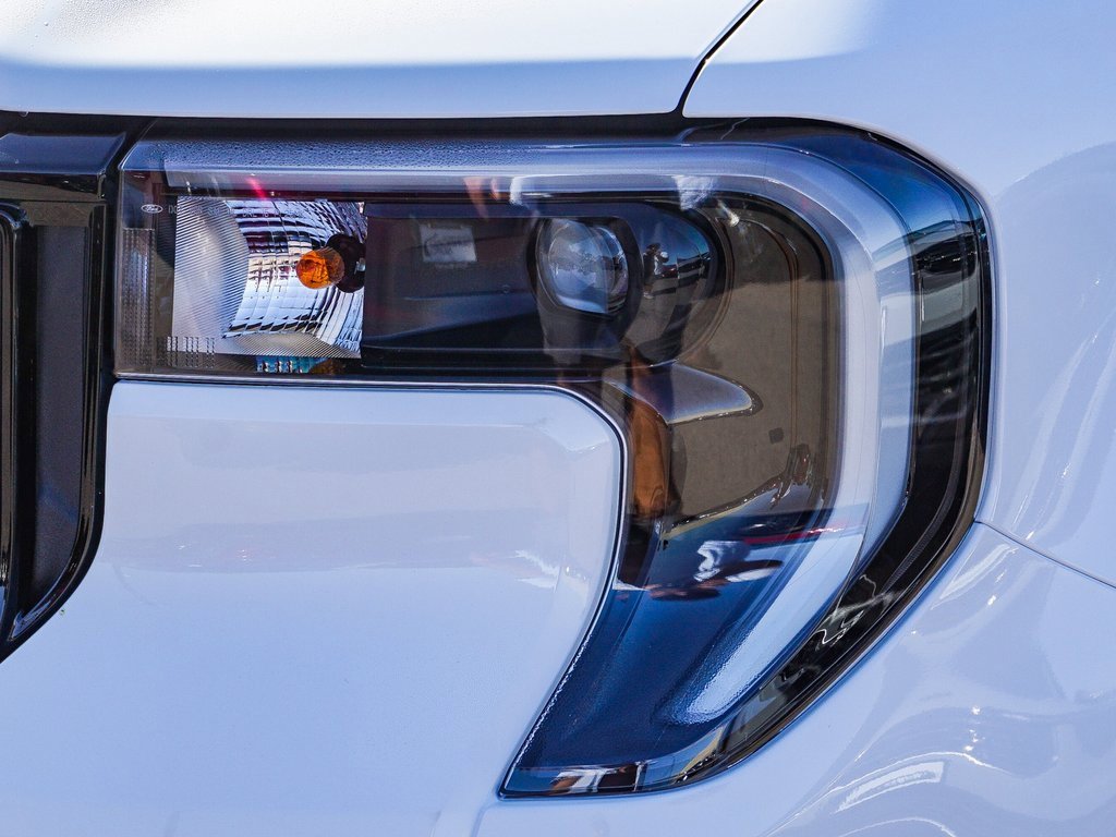 New 2025 Ford Maverick Lobo image 5