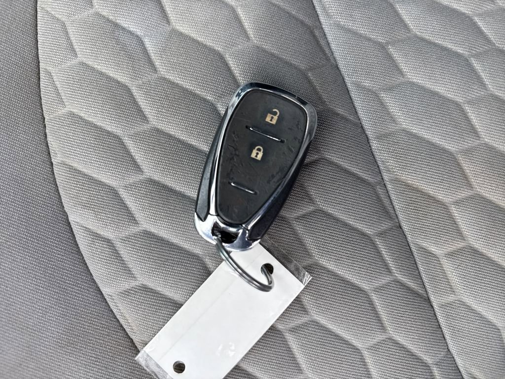 Used 2020 Chevrolet Equinox LS w/ LS Convenience Package FWD image 31