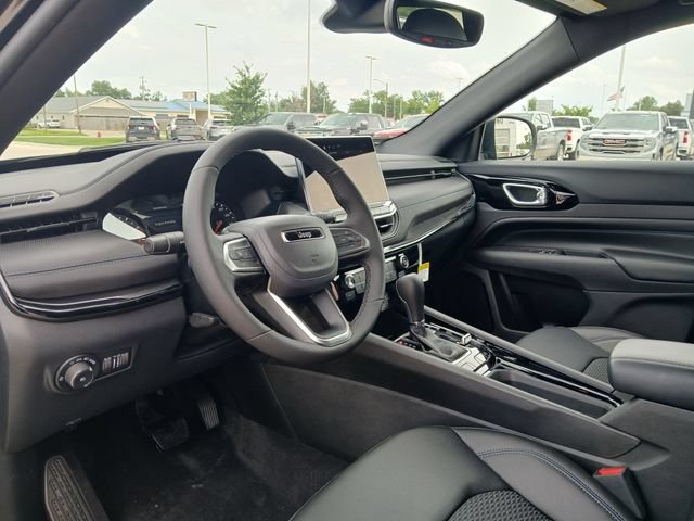 New 2026 Jeep Compass Latitude AWD/4WD image 9