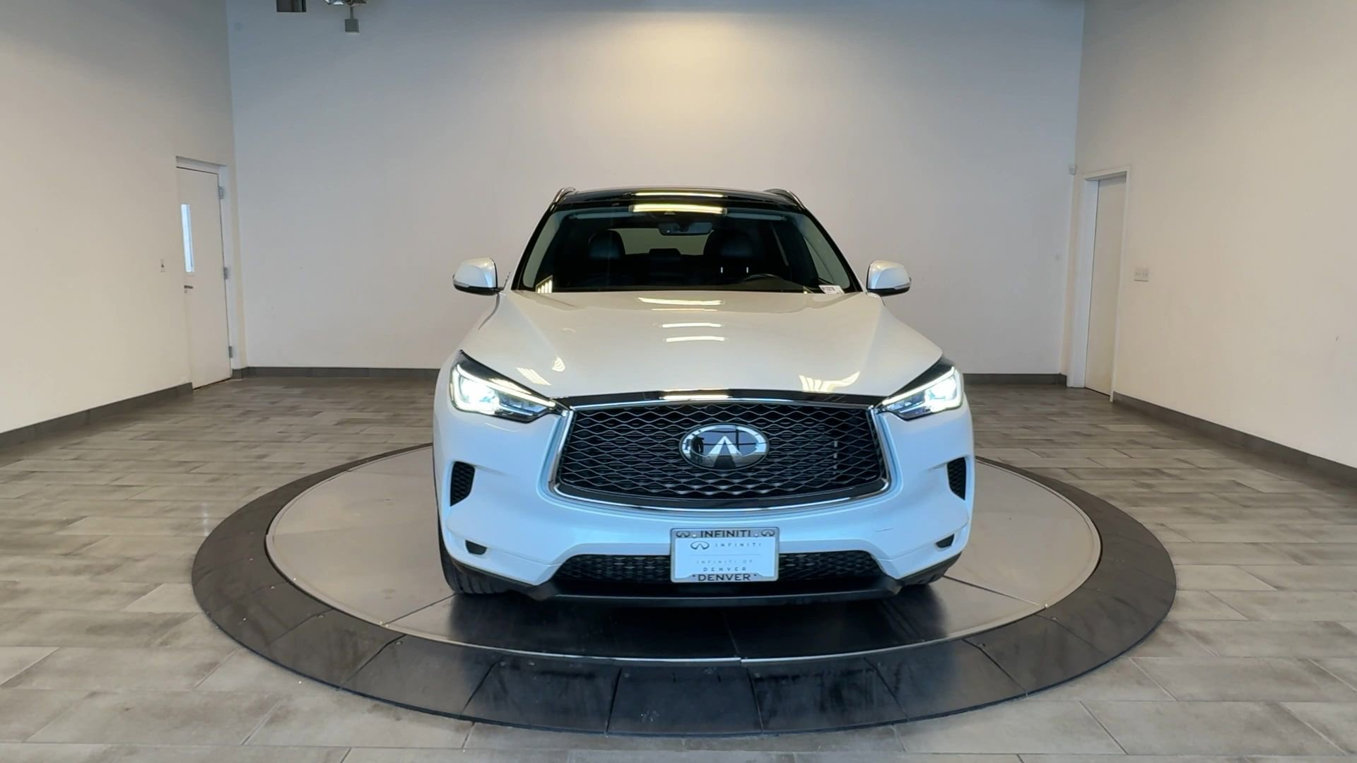 Certified 2023 INFINITI QX50 Luxe image 3
