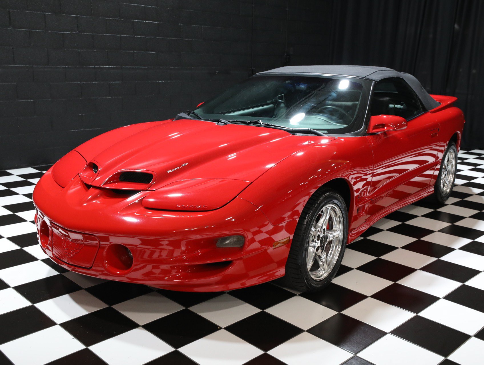 Used 1999 Pontiac Firebird Trans Am RWD image 6