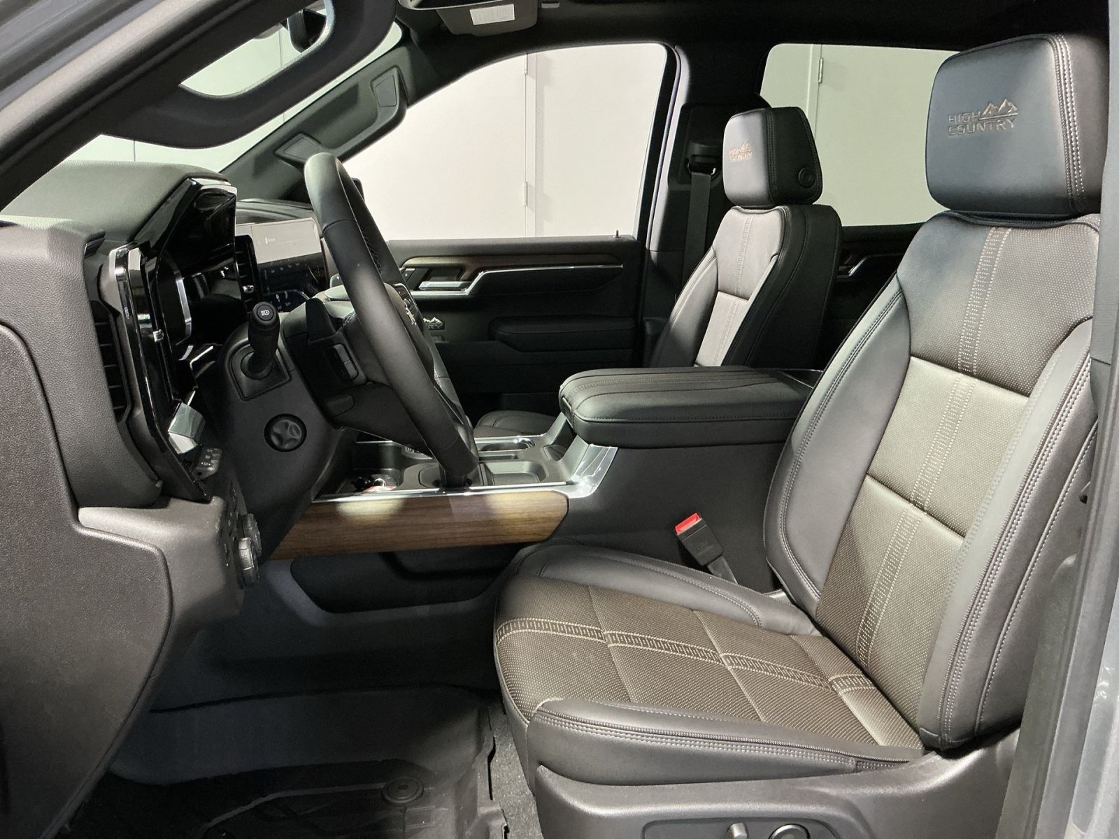 New 2026 Chevrolet Silverado 1500 High Country AWD/4WD image 14