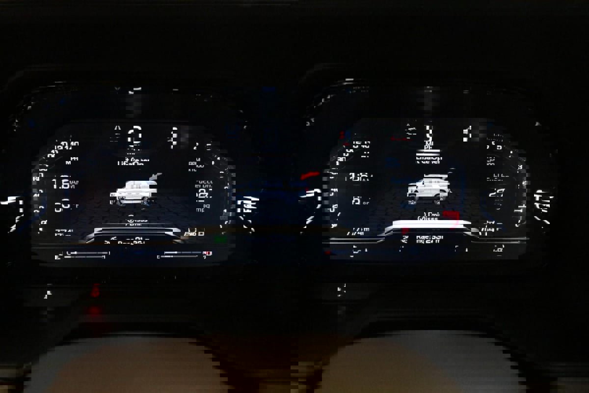 Used 2023 GMC Yukon XL Denali image 22