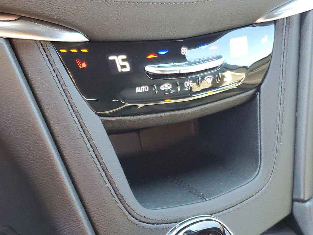 Used 2023 Cadillac XT5 Luxury image 15