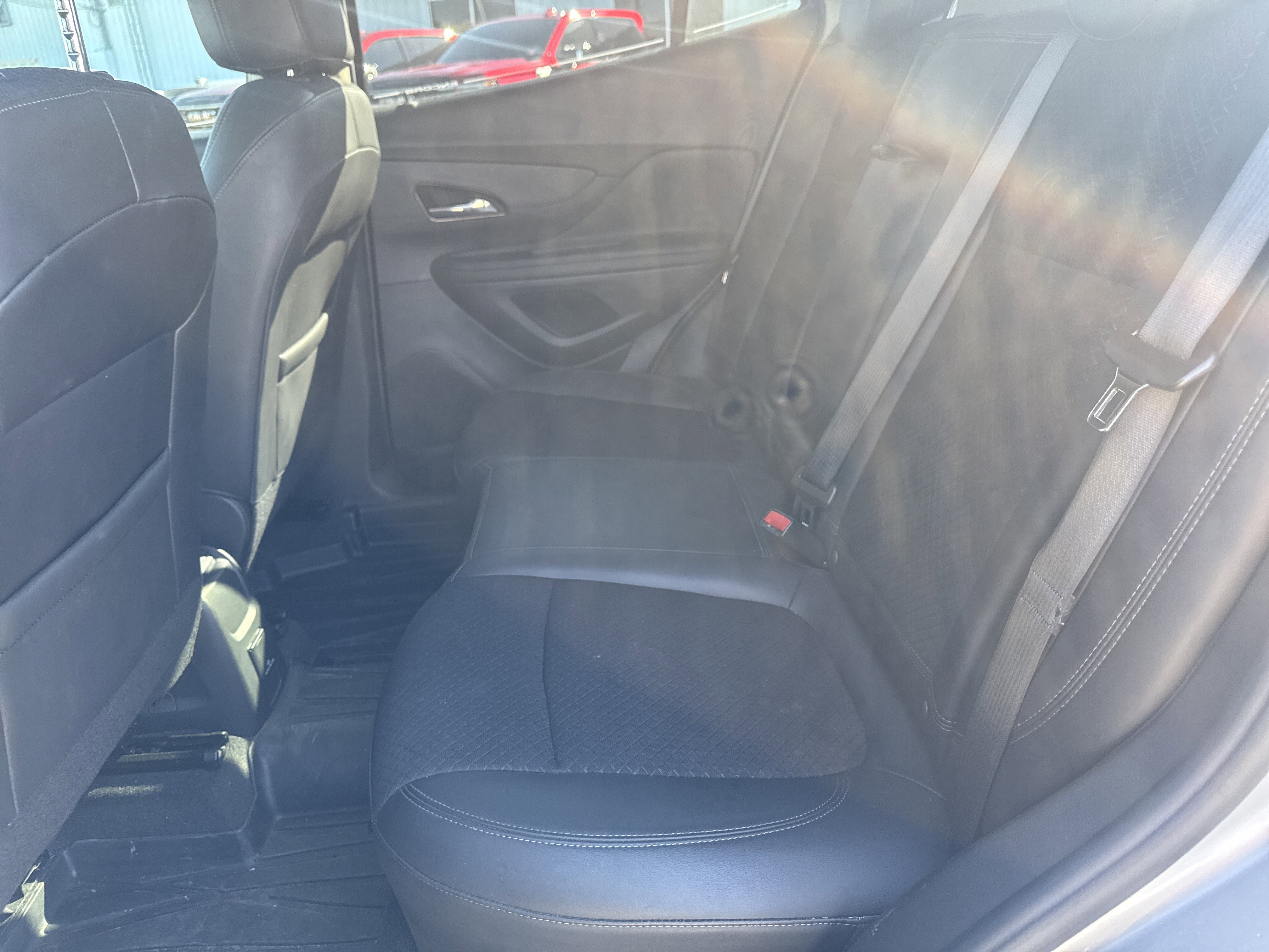 Used 2022 Buick Encore Preferred w/ Safety Package FWD image 8