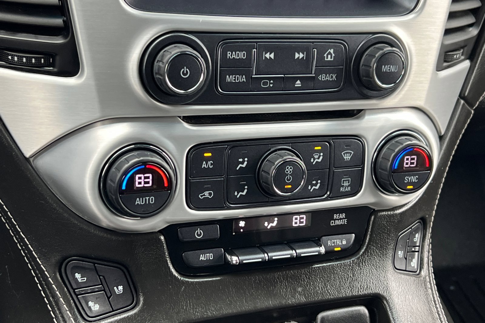 Used 2019 GMC Yukon XL SLT image 23