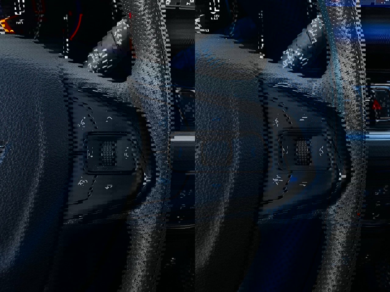 Used 2025 Chevrolet TrailBlazer LT image 30