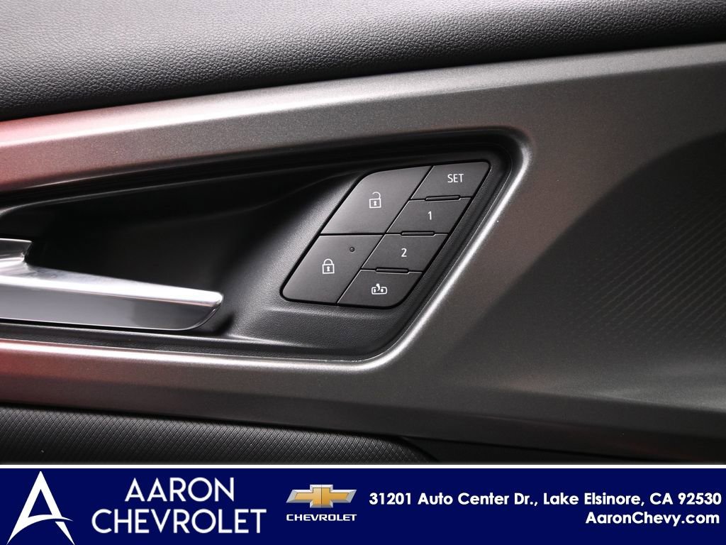 New 2026 Chevrolet Equinox EV RS image 26