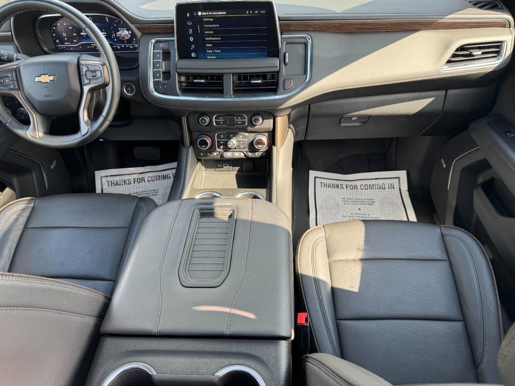 Used 2024 Chevrolet Tahoe High Country w/ Premium Package 2 AWD/4WD image 12