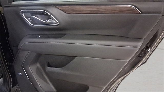 Used 2023 Chevrolet Tahoe Z71 w/ Luxury Package image 17