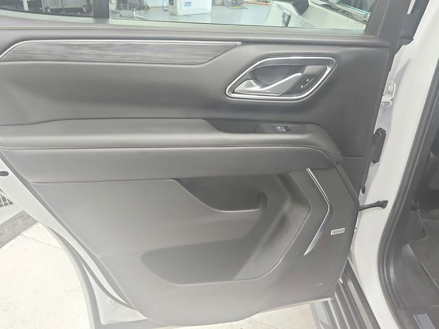 Used 2024 GMC Yukon SLT RWD image 39
