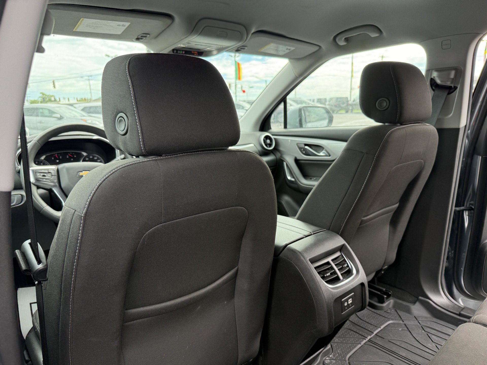 Used 2024 Chevrolet Blazer LT w/ Convenience Package FWD image 30