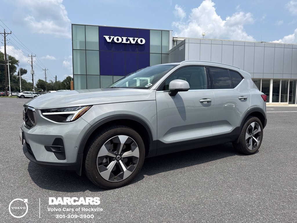 Certified 2024 Volvo XC40 B5 Plus w/ Climate Package