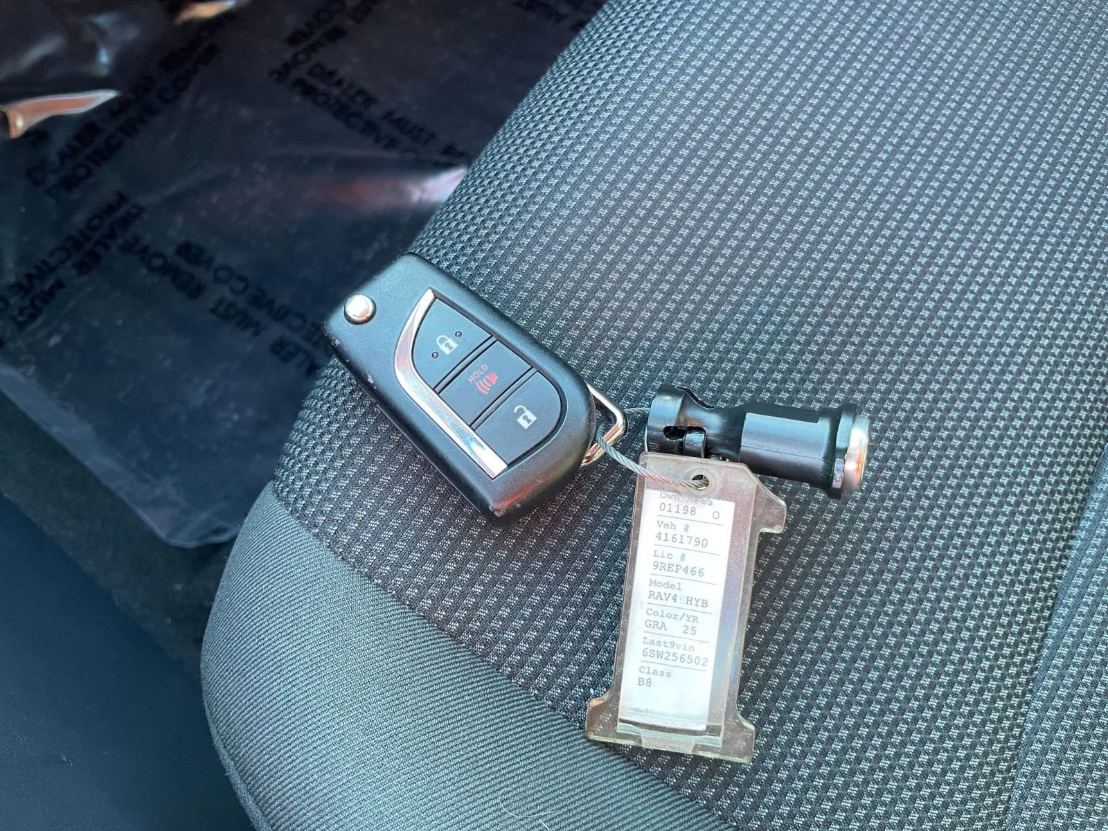 Used 2025 Toyota RAV4 LE image 22