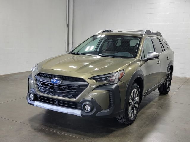 Used 2023 Subaru Outback Touring AWD/4WD image 2