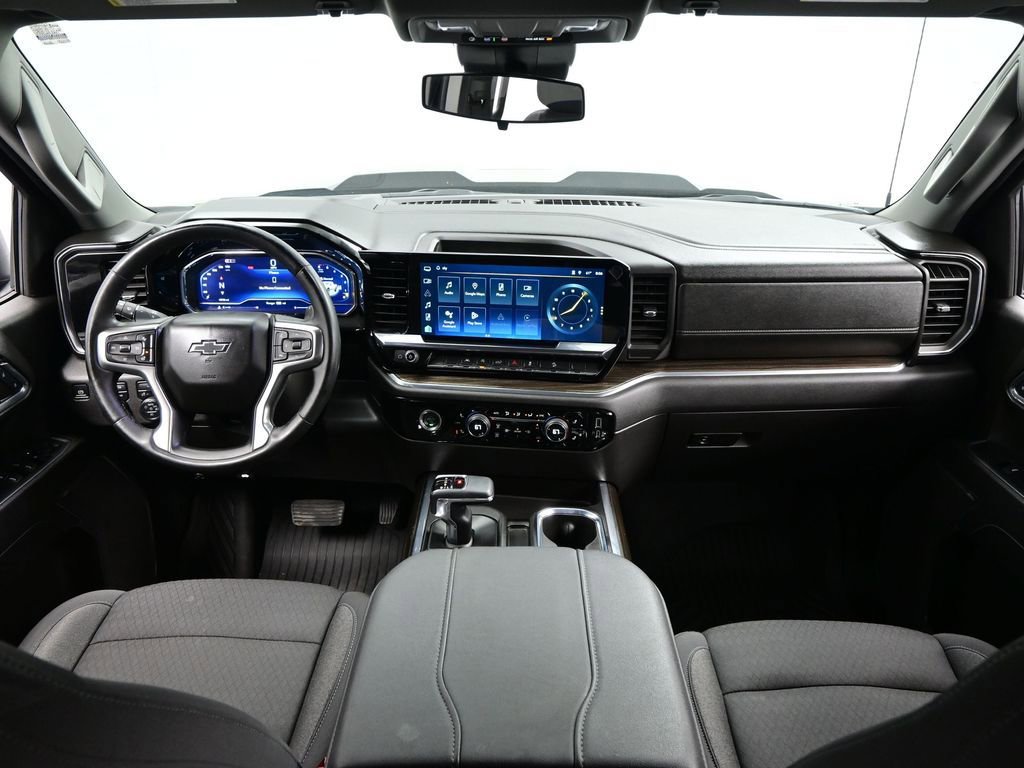 Used 2024 Chevrolet Silverado 1500 LT Trail Boss w/ LPO, Dark Essentials Package image 33